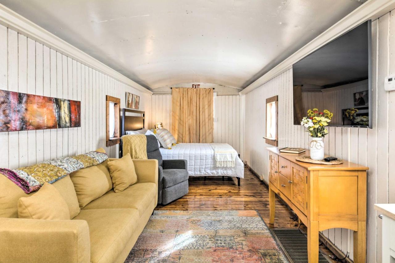 Unique Joplin Gem Converted Train Car Studio 외부 사진