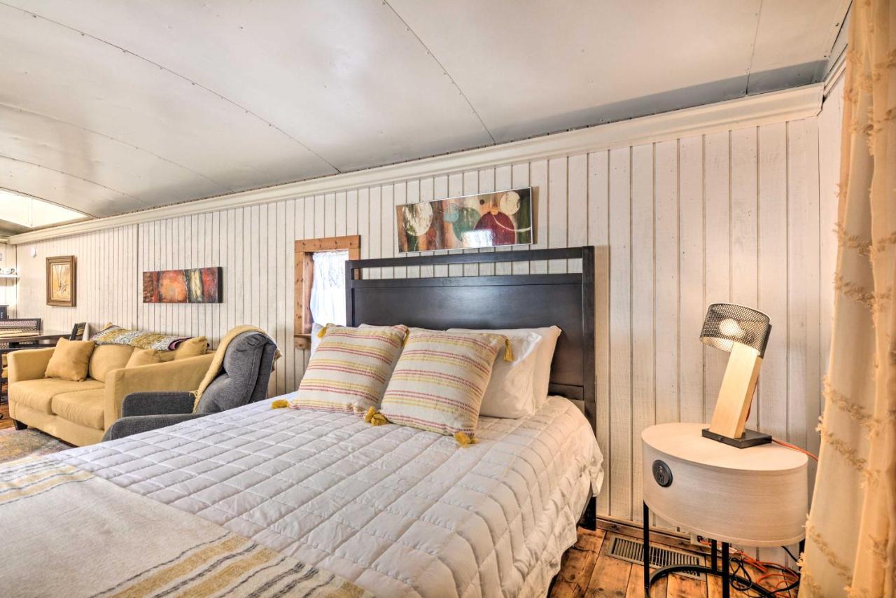Unique Joplin Gem Converted Train Car Studio 외부 사진
