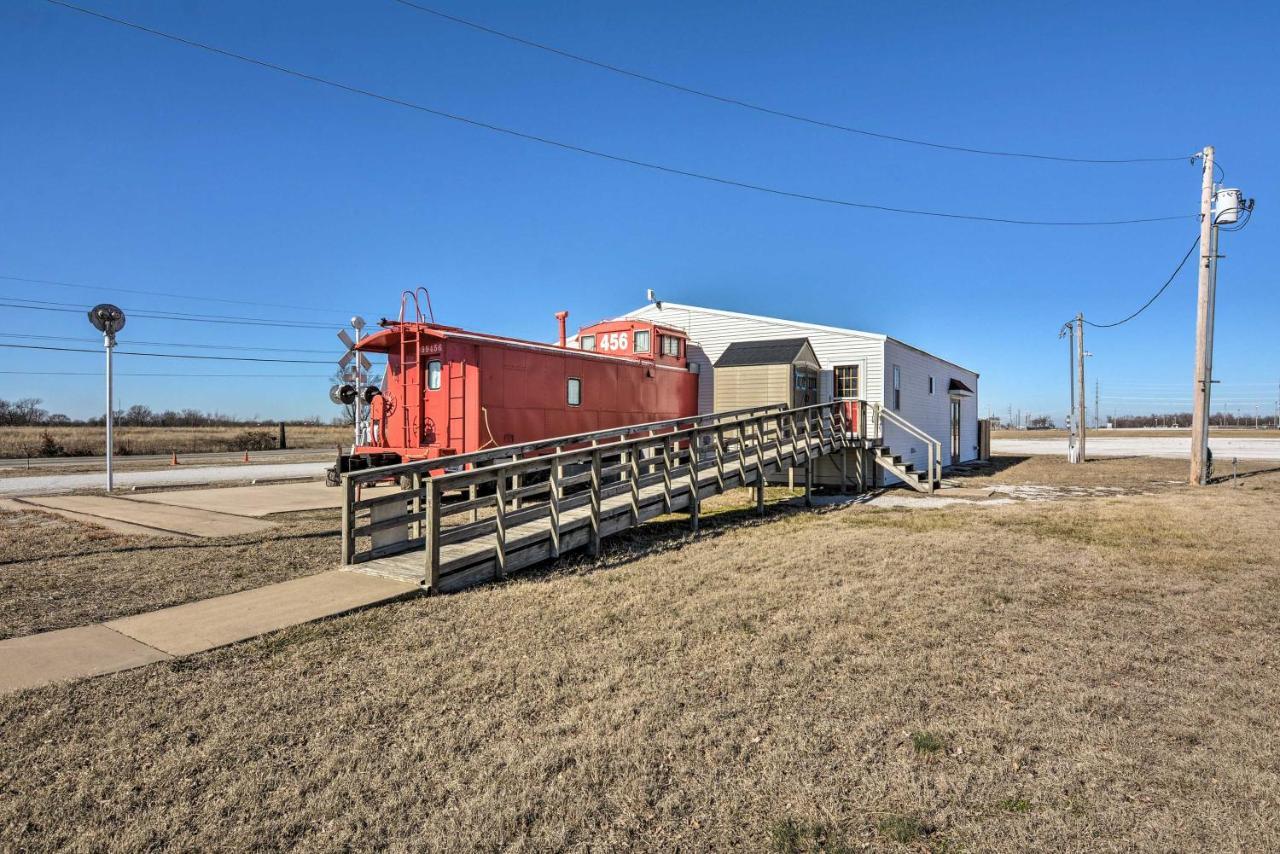 Unique Joplin Gem Converted Train Car Studio 외부 사진